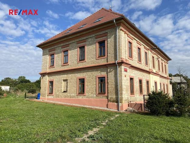 Prodej bytu 1+kk, Kounov, 30 m2