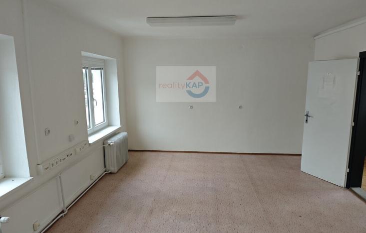 Pronájem kanceláře, Střítež - Kaplice-nádraží