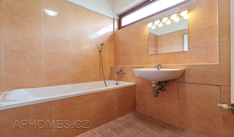 Pronájem bytu 2+kk, Praha - Holešovice, Jankovcova, 60 m2