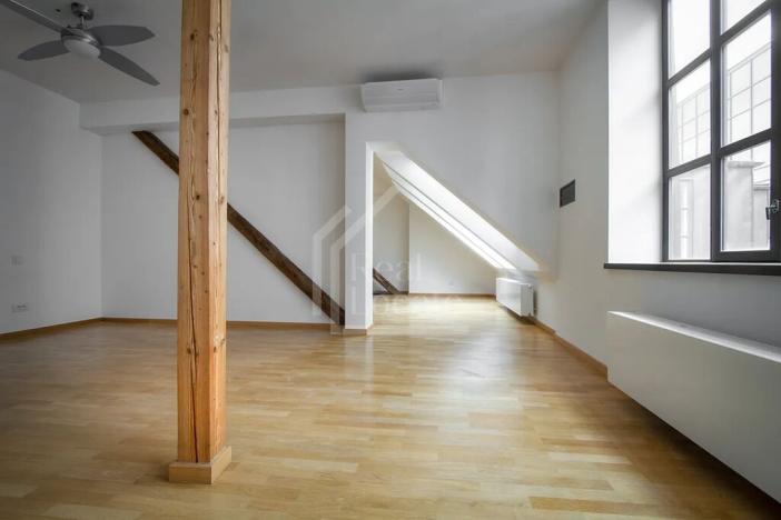 Pronájem bytu 1+kk, Praha - Karlín, Sokolovská, 76 m2