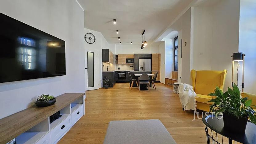 Prodej bytu 4+kk, Písek, Velké náměstí, 113 m2