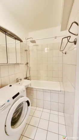 Prodej bytu 2+1, Praha - Řepy, Skuteckého, 47 m2