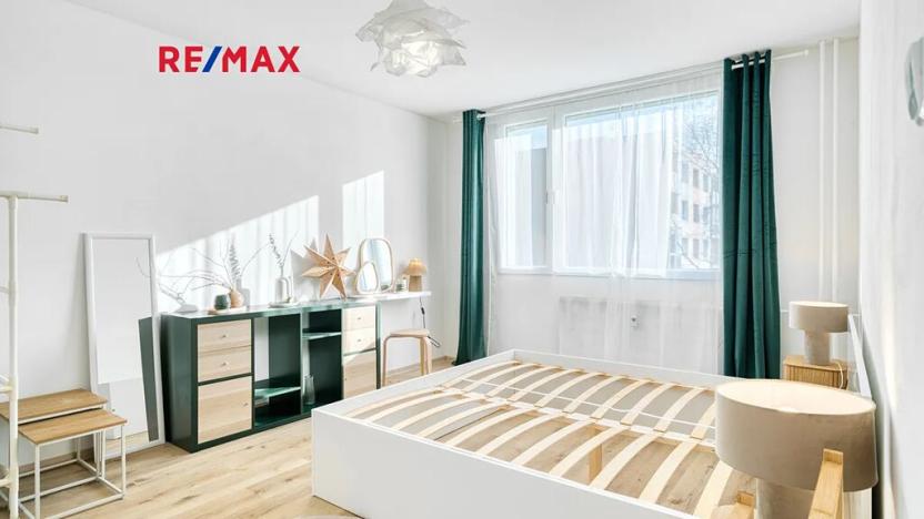 Pronájem bytu 2+1, Stráž pod Ralskem, Jižní, 54 m2