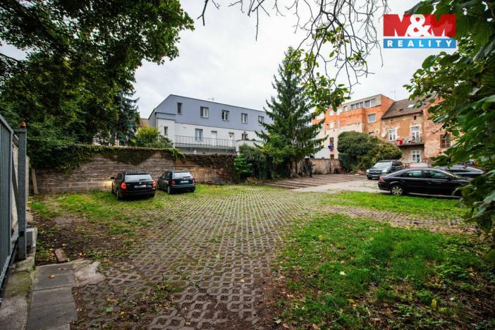 Pronájem garážového stání, Pardubice - Zelené Předměstí, Hronovická, 400 m2