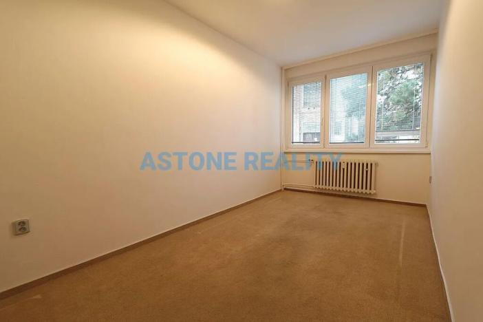 Pronájem bytu 3+1, Praha - Radotín, Kraslická, 83 m2