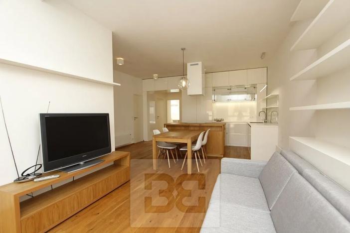 Pronájem bytu 3+kk, Praha - Bubeneč, U studánky, 83 m2