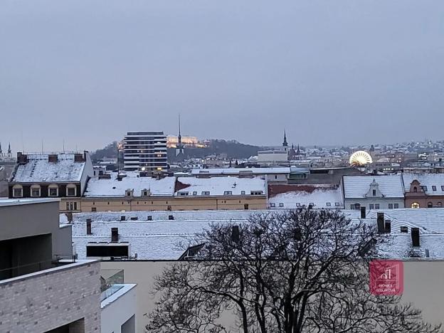 Pronájem bytu 2+kk, Brno, Bratislavská, 65 m2