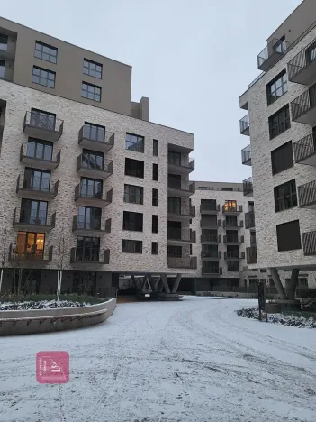 Pronájem bytu 2+kk, Brno, Bratislavská, 65 m2