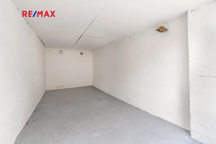 Prodej garáže, Praha - Břevnov, 18 m2