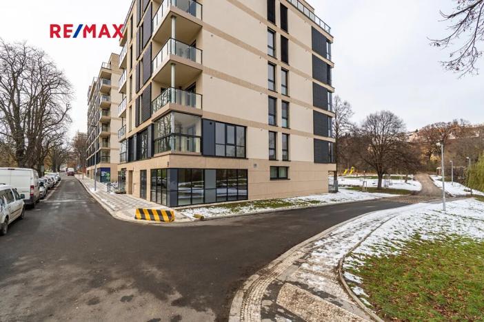 Prodej garáže, Praha - Břevnov, 18 m2