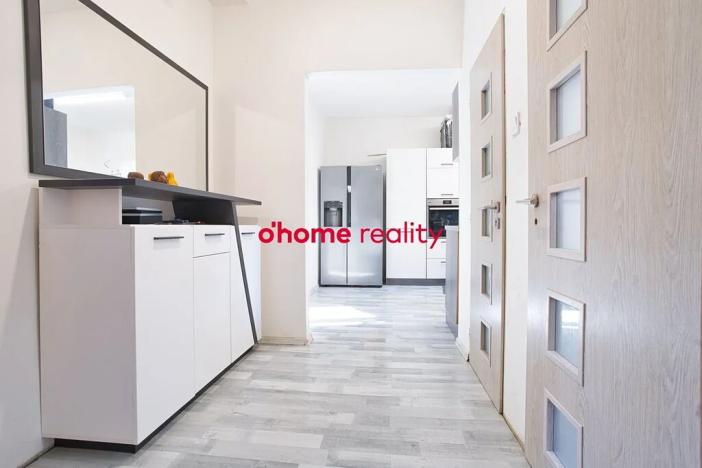 Prodej bytu 2+1, Olomouc, Zamenhofova, 60 m2