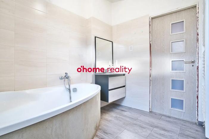 Prodej bytu 2+1, Olomouc, Zamenhofova, 60 m2