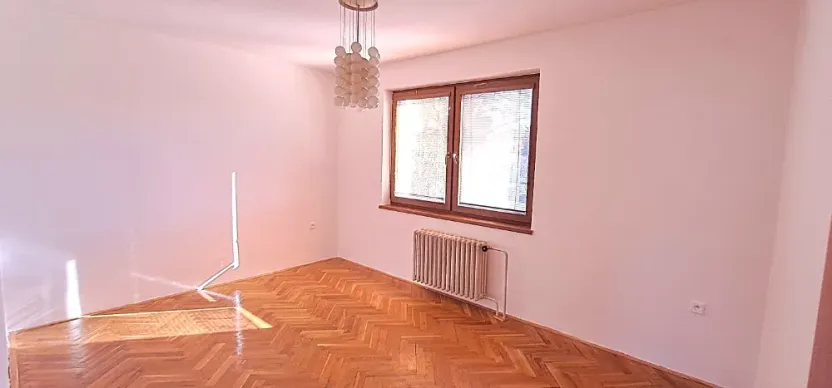 Prodej rodinného domu, Lomnička, 300 m2