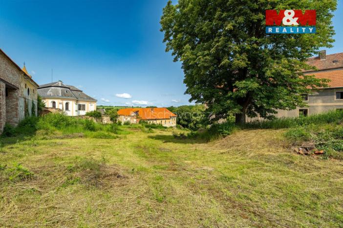 Prodej historického objektu, Zvoleněves, 5000 m2