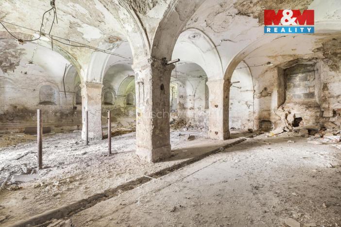 Prodej komerčního pozemku, Zvoleněves, 18484 m2