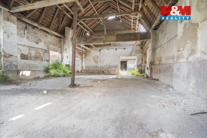 Prodej komerčního pozemku, Zvoleněves, 18484 m2