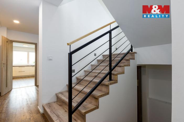 Prodej rodinného domu, Hrabyně, 188 m2