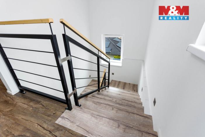 Prodej rodinného domu, Hrabyně, 188 m2