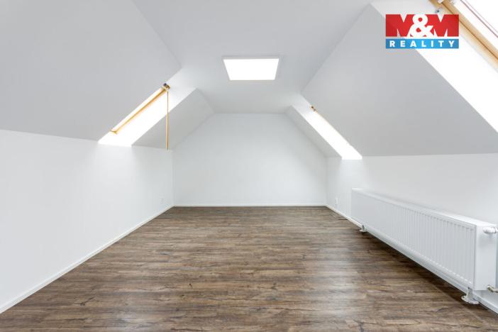 Prodej rodinného domu, Hrabyně, 188 m2