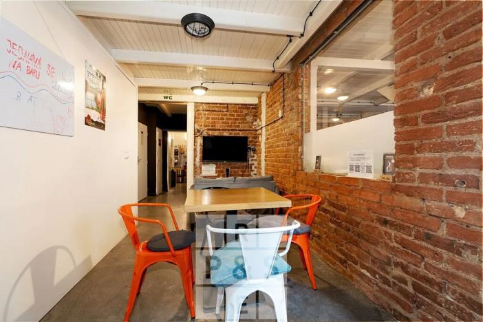 Prodej obchodního prostoru, Praha - Smíchov, Zborovská, 186 m2