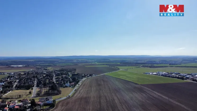 Pronájem komerčního pozemku, Ořech, Karlštejnská, 360 m2