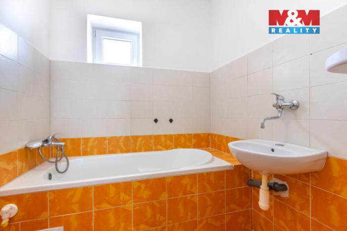 Prodej bytu 3+1, Slavětín, Nádražní, 65 m2