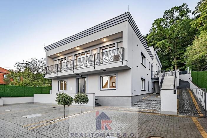 Prodej rodinného domu, Praha - Komořany, Pod lesem, 175 m2