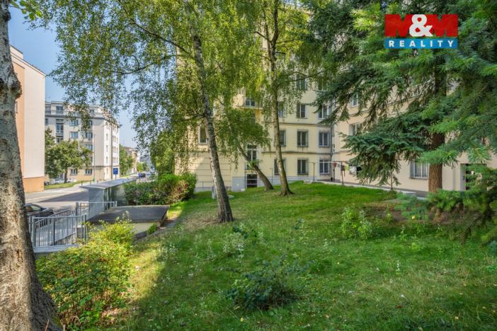 Prodej komerční nemovitosti, Praha - Břevnov, Bělohorská, 49 m2