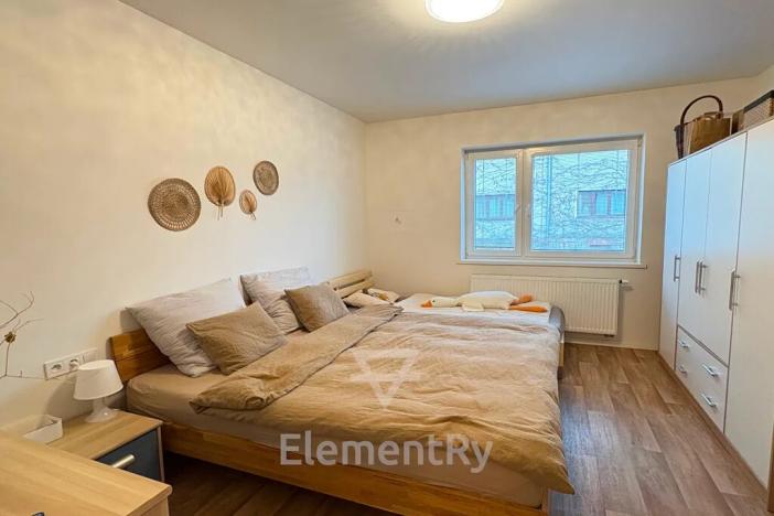 Pronájem rodinného domu, Hradec Králové, Mikoláše Alše, 102 m2