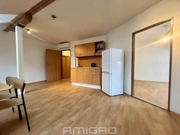 Pronájem bytu 2+kk, Brno, Poděbradova, 46 m2