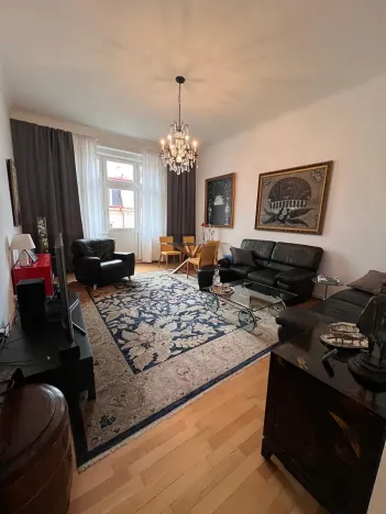 Prodej bytu 3+1, Karlovy Vary, Svahová, 98 m2