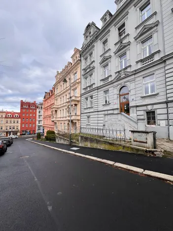 Prodej bytu 3+1, Karlovy Vary, Svahová, 98 m2