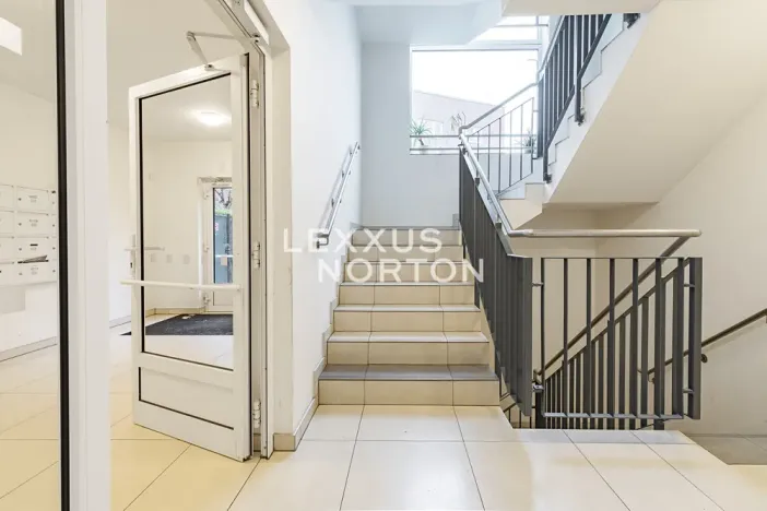 Prodej bytu 2+kk, Praha - Modřany, K Vystrkovu, 65 m2