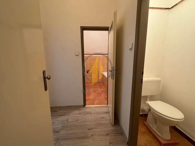 Pronájem bytu 1+kk, Jičín, Chelčického, 28 m2