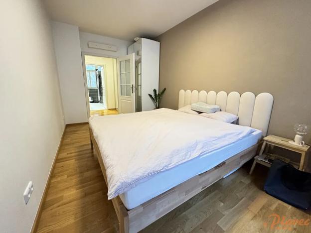 Pronájem bytu 2+kk, Praha - Staré Město, Národní, 68 m2