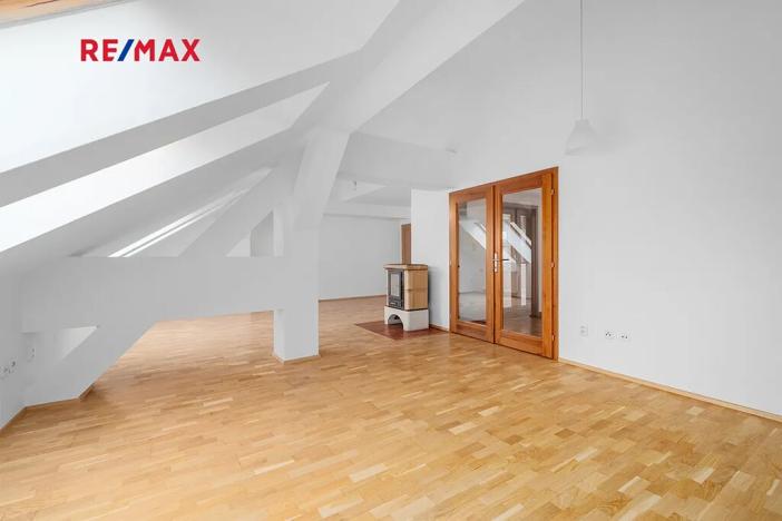 Pronájem bytu 3+kk, Plzeň, Uhelná, 120 m2