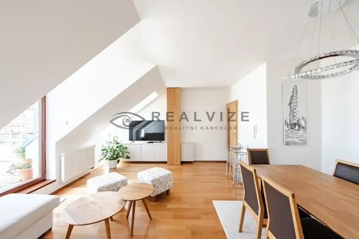 Pronájem bytu 3+kk, Hluboká nad Vltavou, Masarykova, 86 m2