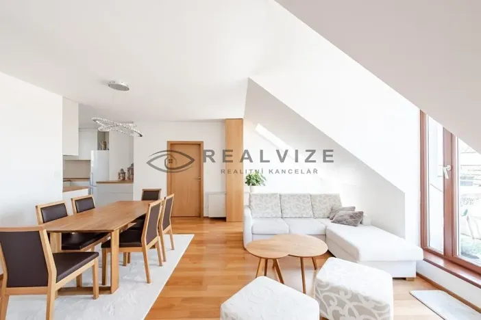 Pronájem bytu 3+kk, Hluboká nad Vltavou, Masarykova, 86 m2