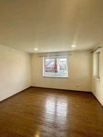Pronájem bytu 1+kk, Horoměřice, M. Alše, 35 m2