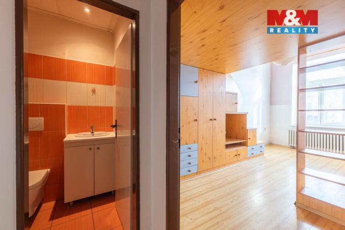 Prodej bytu 2+1, Holešov, nám. Svobody, 60 m2