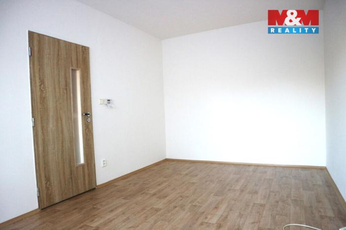 Pronájem bytu 1+1, Dvůr Králové nad Labem, Slovany, 40 m2