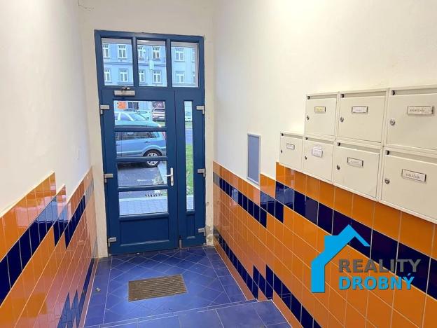 Pronájem bytu 4+1, Děčín, Revoluční nám., 103 m2