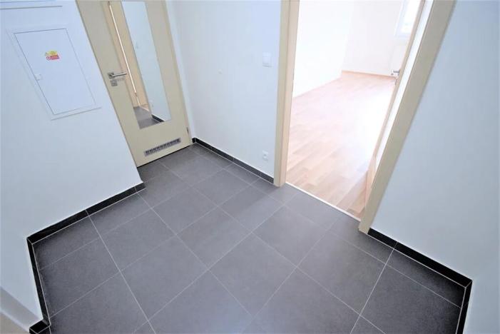 Pronájem bytu 2+kk, Praha - Háje, Loosova, 50 m2