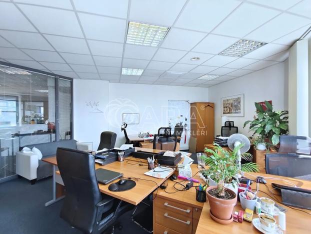 Pronájem kanceláře, Praha - Nusle, Hvězdova, 240 m2