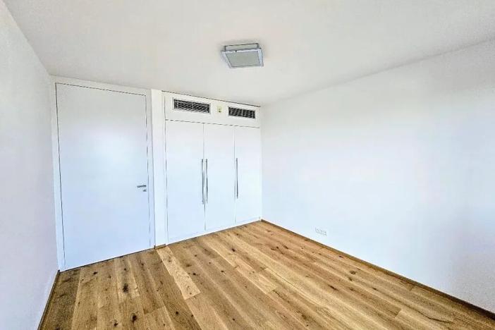 Pronájem bytu 3+kk, Praha, U Dívčích hradů, 123 m2