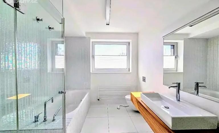 Pronájem bytu 3+kk, Praha, U Dívčích hradů, 123 m2