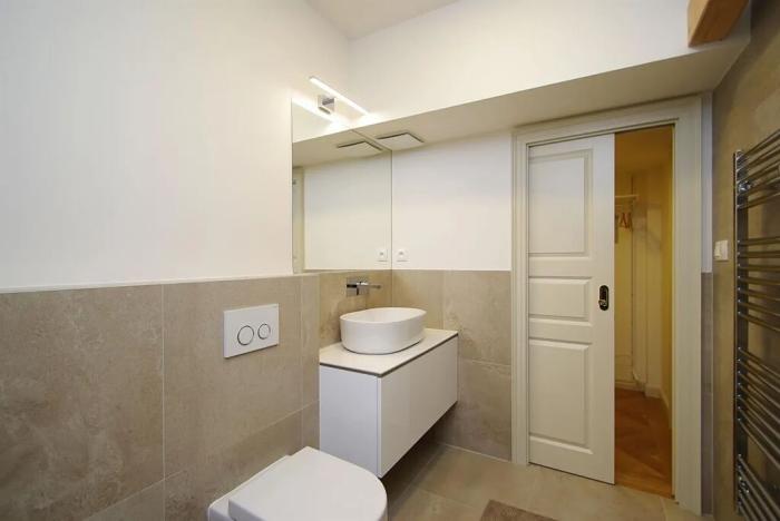 Pronájem atypického bytu, Praha - Nové Město, Bolzanova, 199 m2