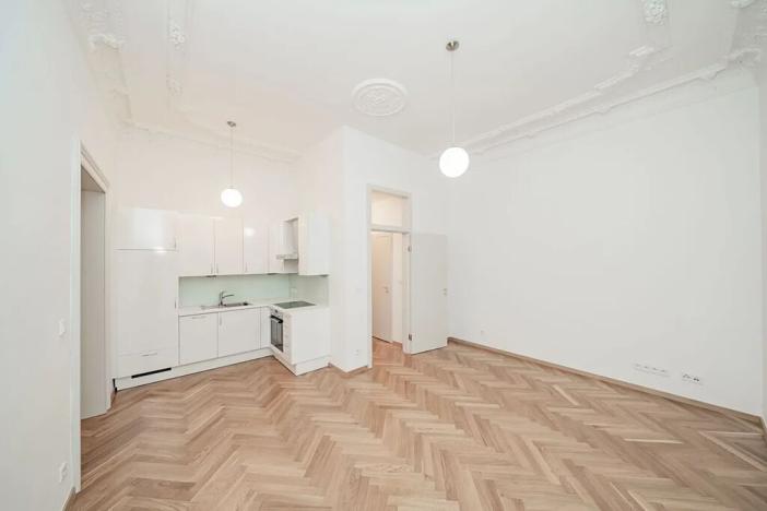 Pronájem bytu 2+kk, Praha - Vinohrady, Balbínova, 59 m2