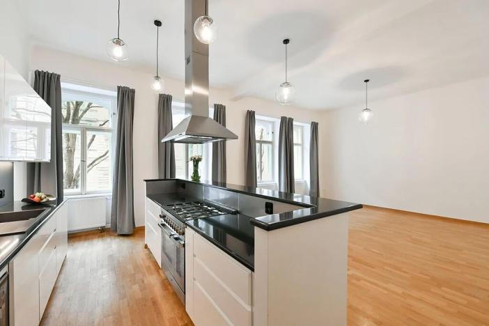 Pronájem bytu 3+1, Praha - Vinohrady, Mánesova, 118 m2