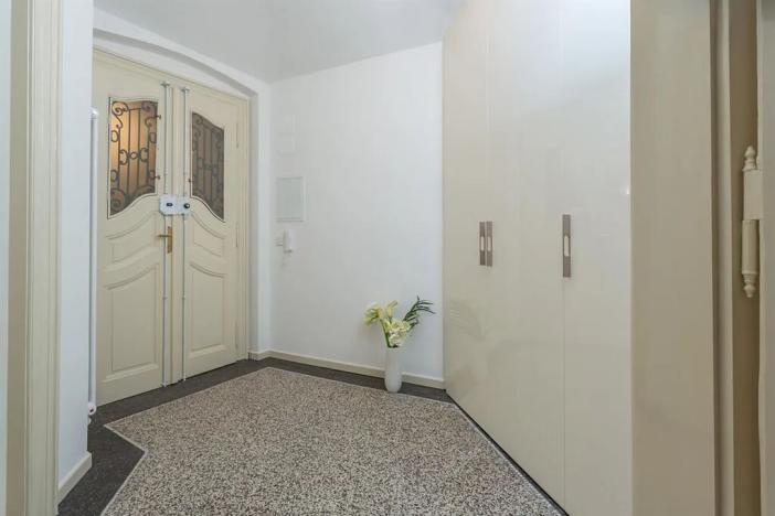 Pronájem kanceláře, Praha - Staré Město, Martinská, 76 m2